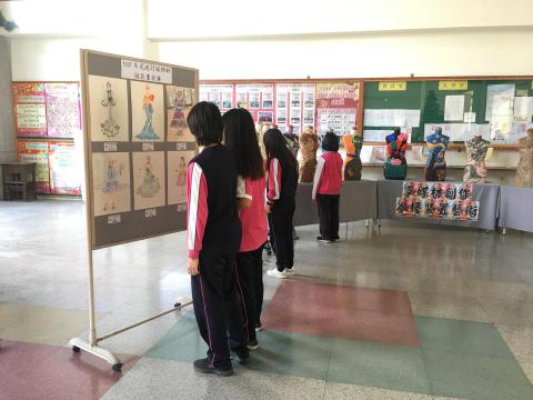立體裁剪&服裝畫創意作品展