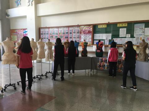 立體裁剪&服裝畫創意作品展