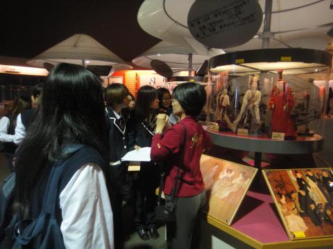 服飾科參觀高雄實踐大學畢業成果展、高雄國立科學工藝博物館2.jpg